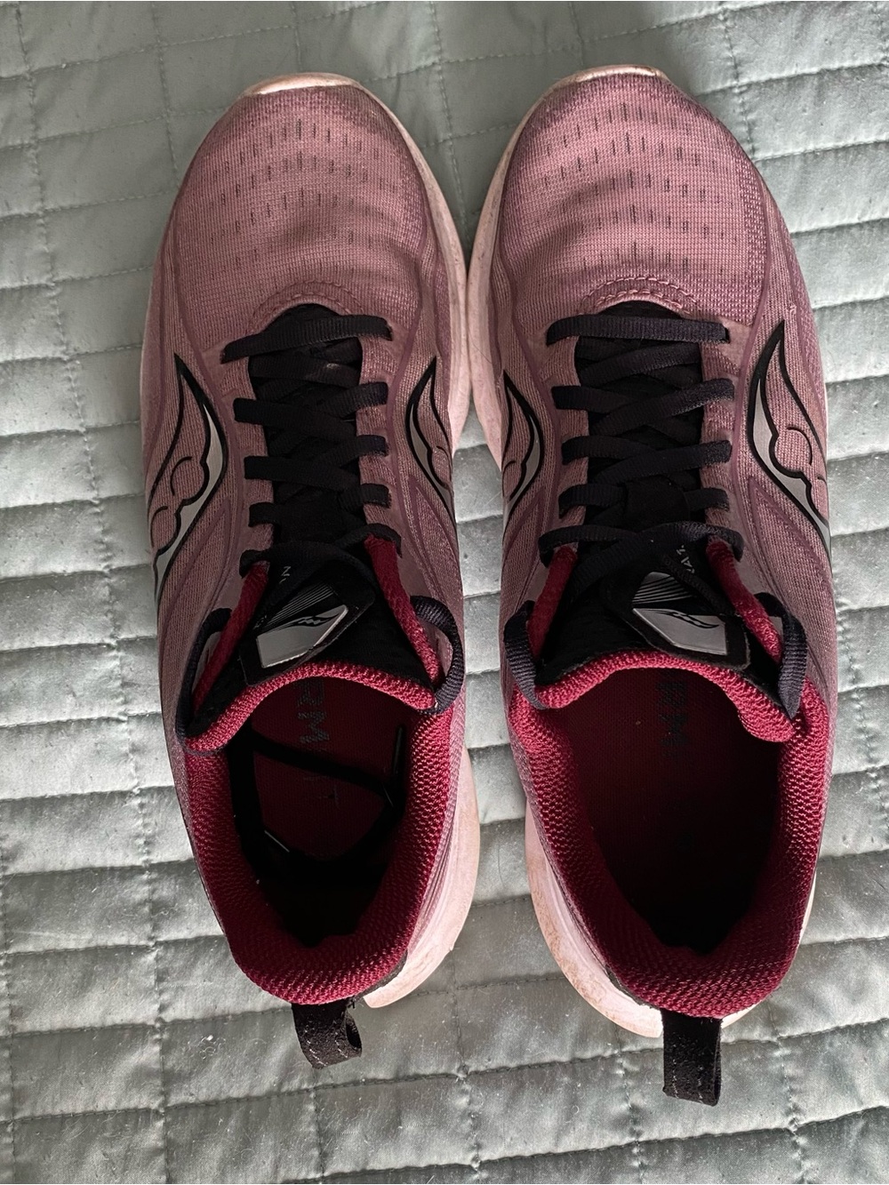 Saucony Women's Running Shoes in Dusty Mauve and Black